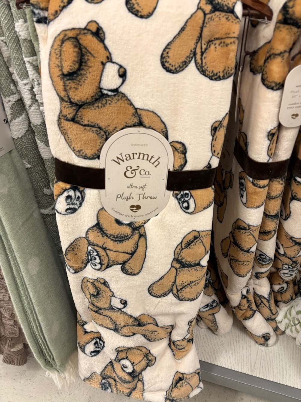 VIRAL NWT Teddy Bear Plush Throw Blanket - Cream and Brown